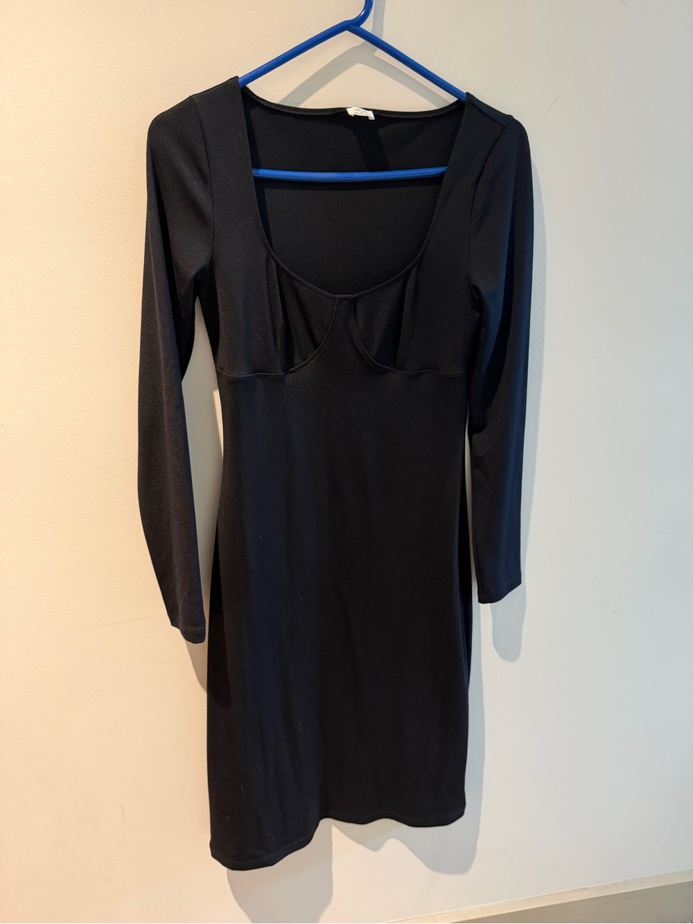 Long Sleeve Black Scoop Neck Dress